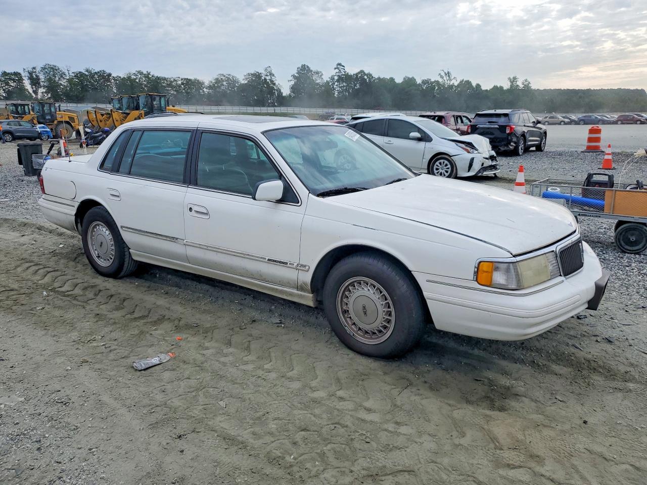 1994 Lincoln Continental Executive White vin: 1LNLM9747RY631711