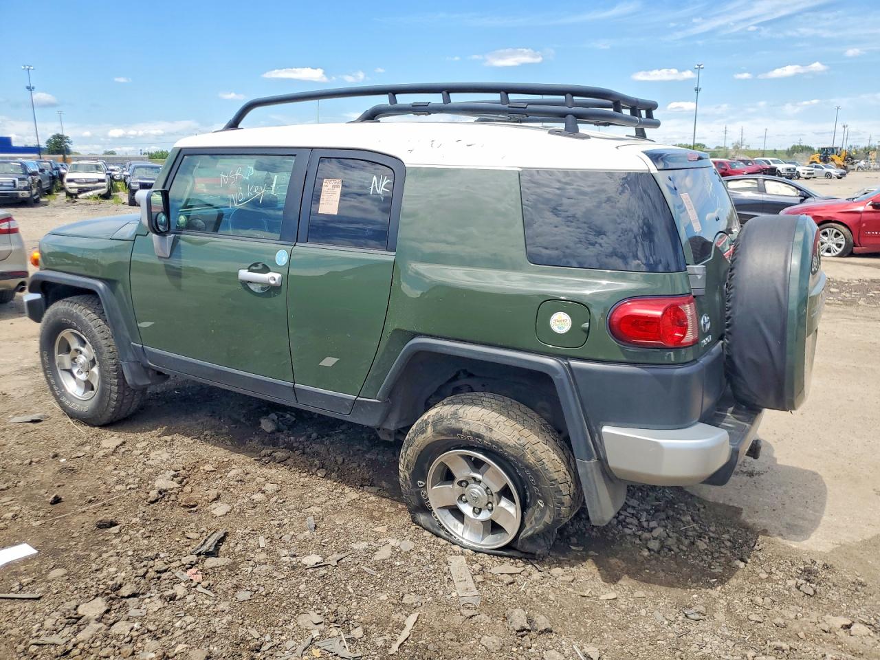 2010 Toyota Fj Cruiser Base Green vin: JTEBU4BF1AK084644
