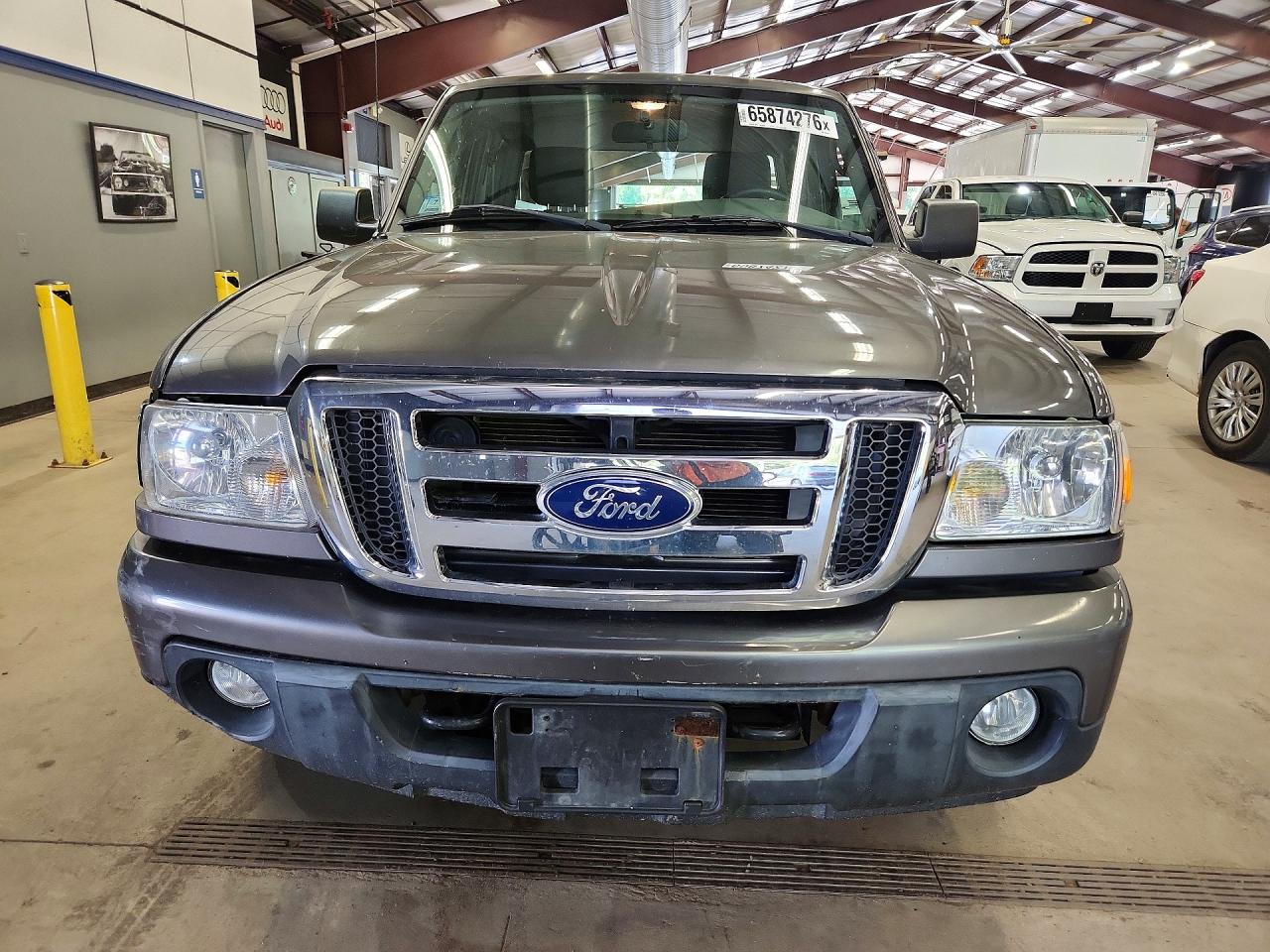 2010 Ford Ranger Super Cab Gray vin: 1FTLR4FE0APA52279