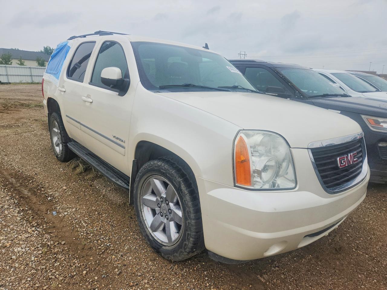 2012 Gmc Yukon Slt White vin: 1GKS2CE02CR301659