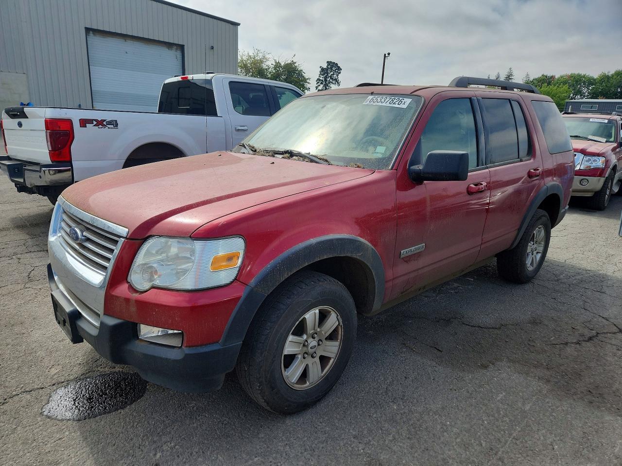 2007 Ford Explorer Xlt Red vin: 1FMEU73EX7UA82232