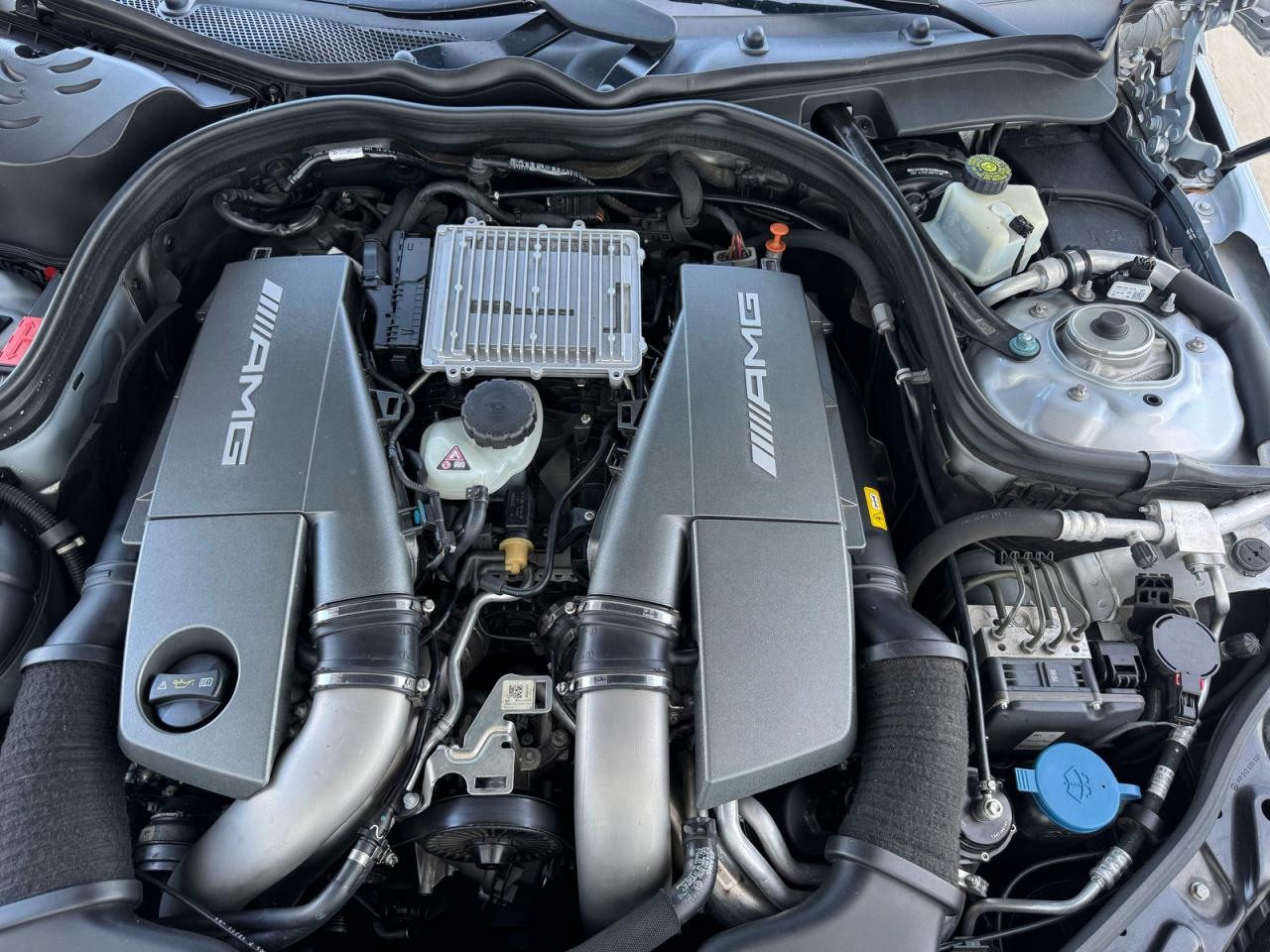 2012 Mercedes-benz E 63 Amg Серебряный vin: WDDHF7EB9CA473470