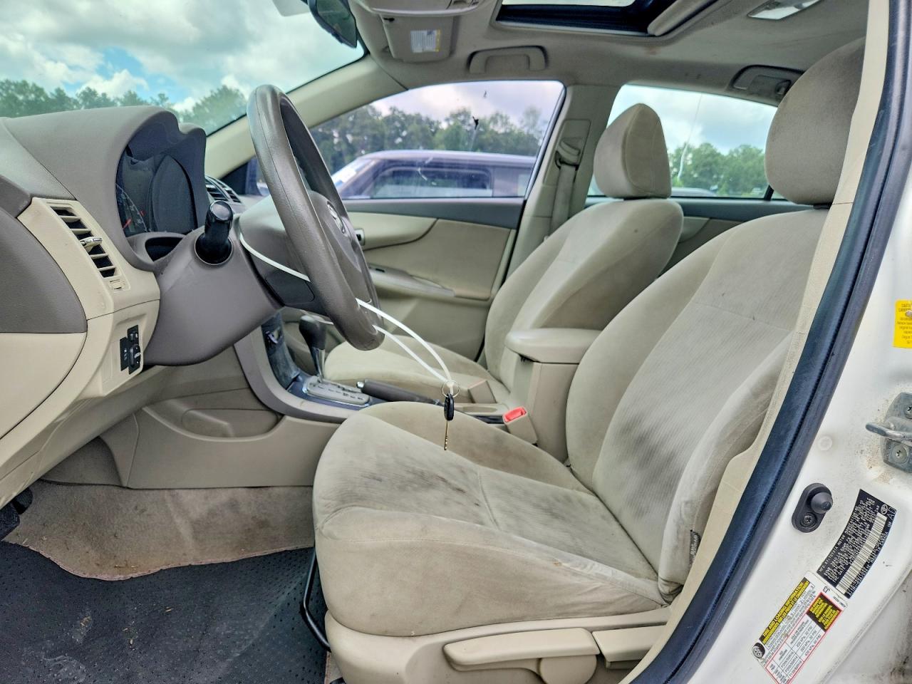 2010 Toyota Corolla Le White vin: 2T1BU4EE6AC462868