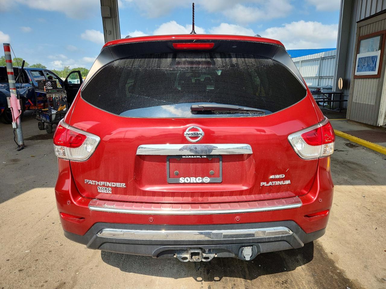 2014 Nissan Pathfinder S Red vin: 5N1AR2MM3EC610589