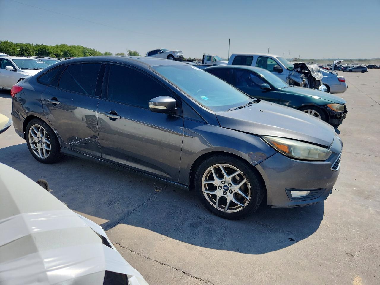2015 Ford Focus Se Gray vin: 1FADP3F27FL210342