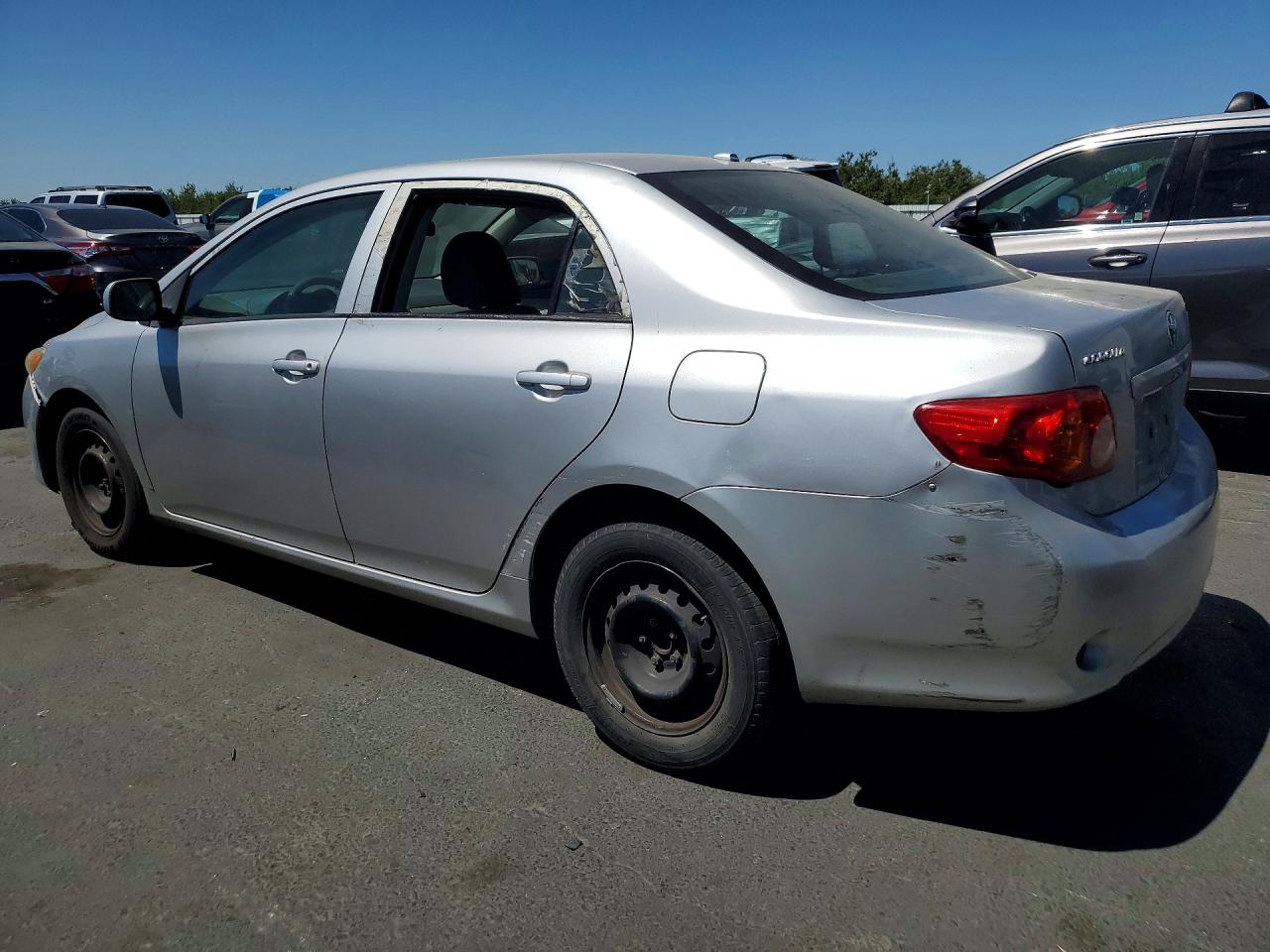2010 Toyota Corolla Le Silver vin: 2T1BU4EE9AC394436