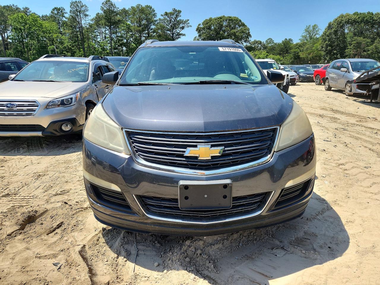 2014 Chevrolet Traverse Ls Серый vin: 1GNKRFKD0EJ232785