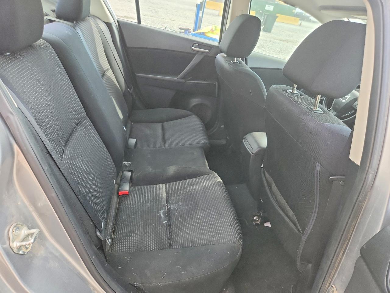 2013 Mazda 3 I Silver vin: JM1BL1U7XD1813066