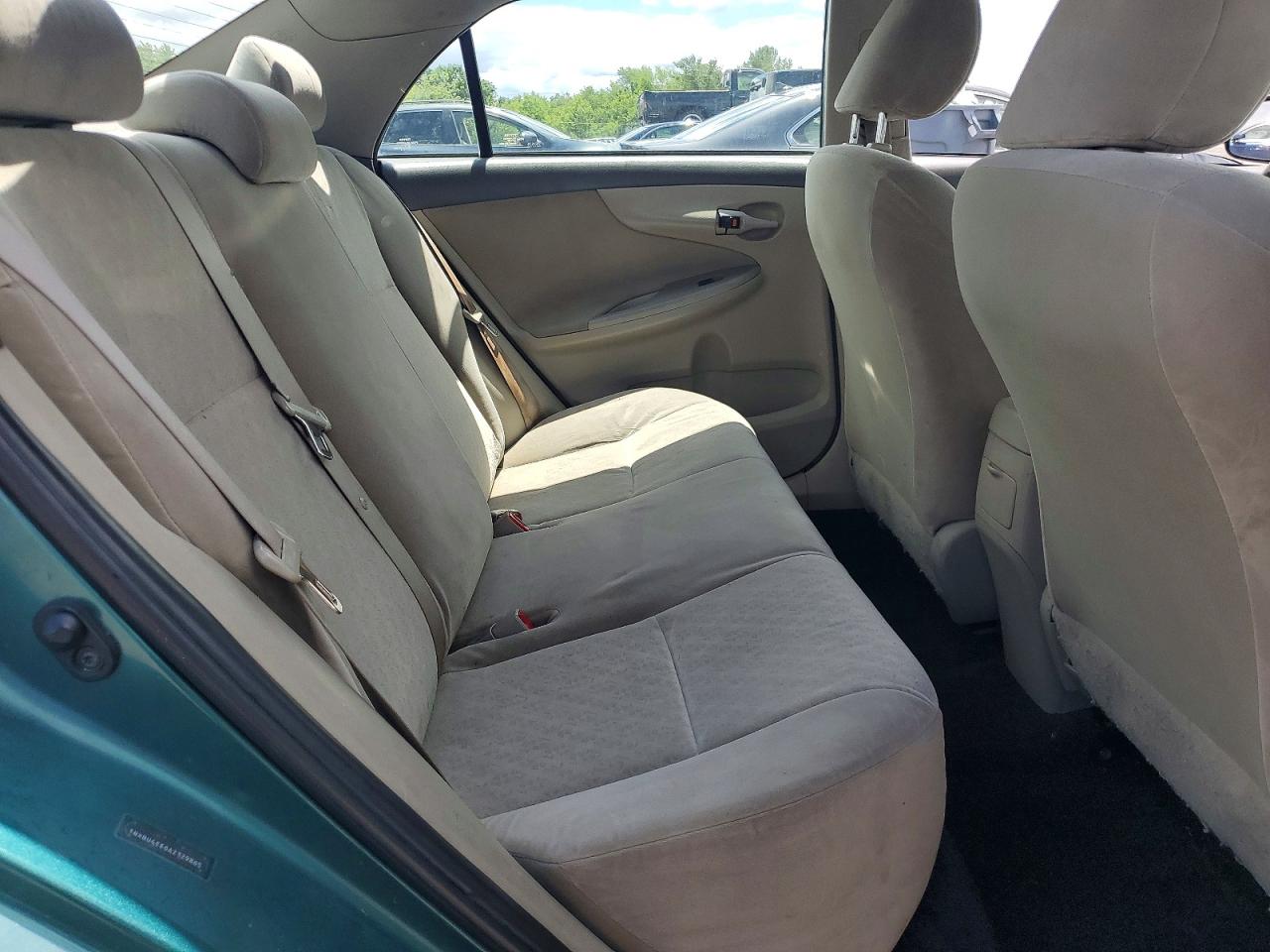 2010 Toyota Corolla Le Green vin: 1NXBU4EE6AZ329865