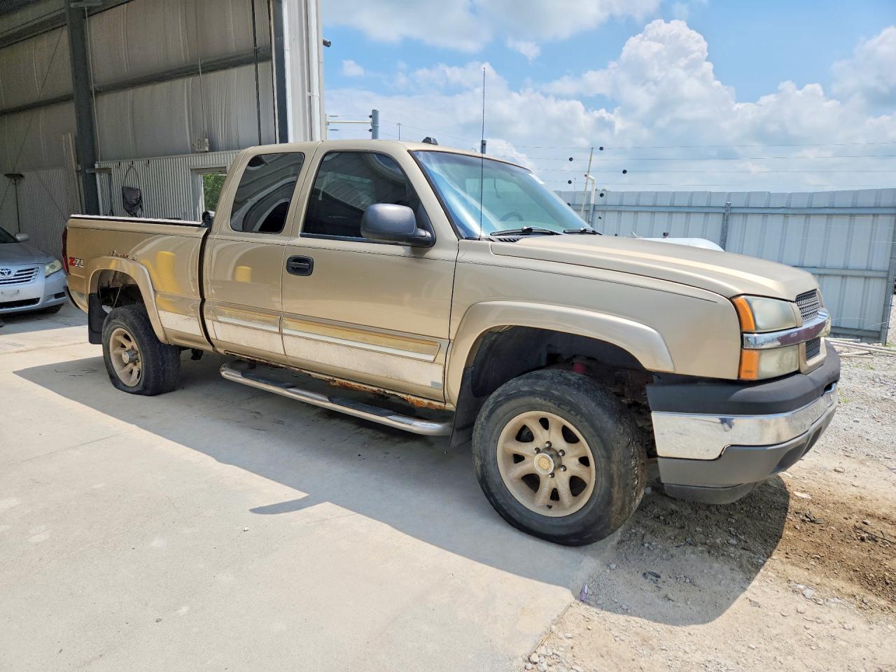 2005 Chevrolet Silverado K1500 Tan vin: 1GCEK19Z15Z279873