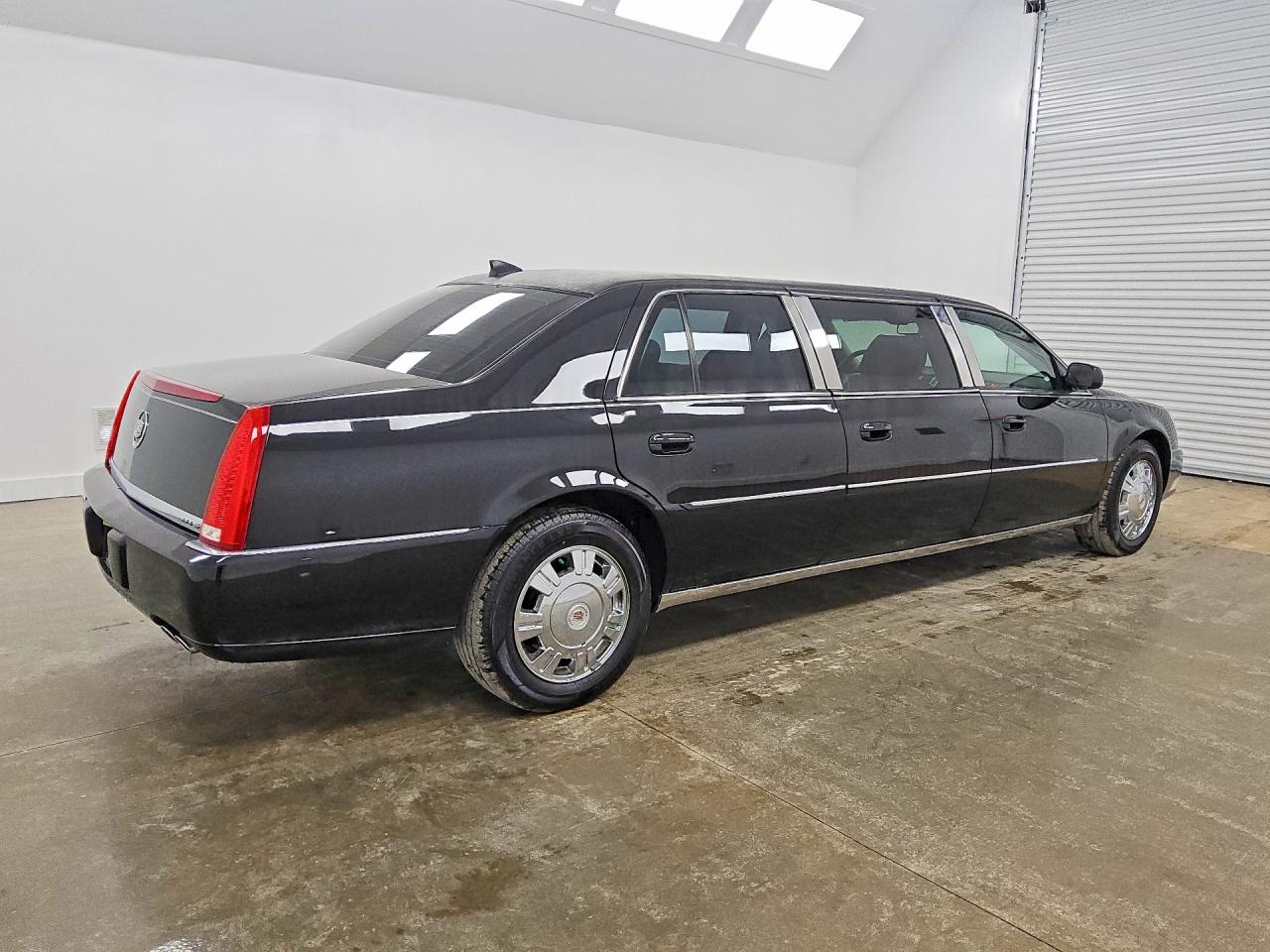 2011 Cadillac Professional Chassis Black vin: 1GE8K9C63BU550314