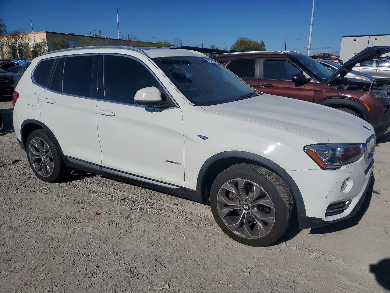 2015 Bmw X3 Xdrive28i White vin: 5UXWX9C57F0D57316
