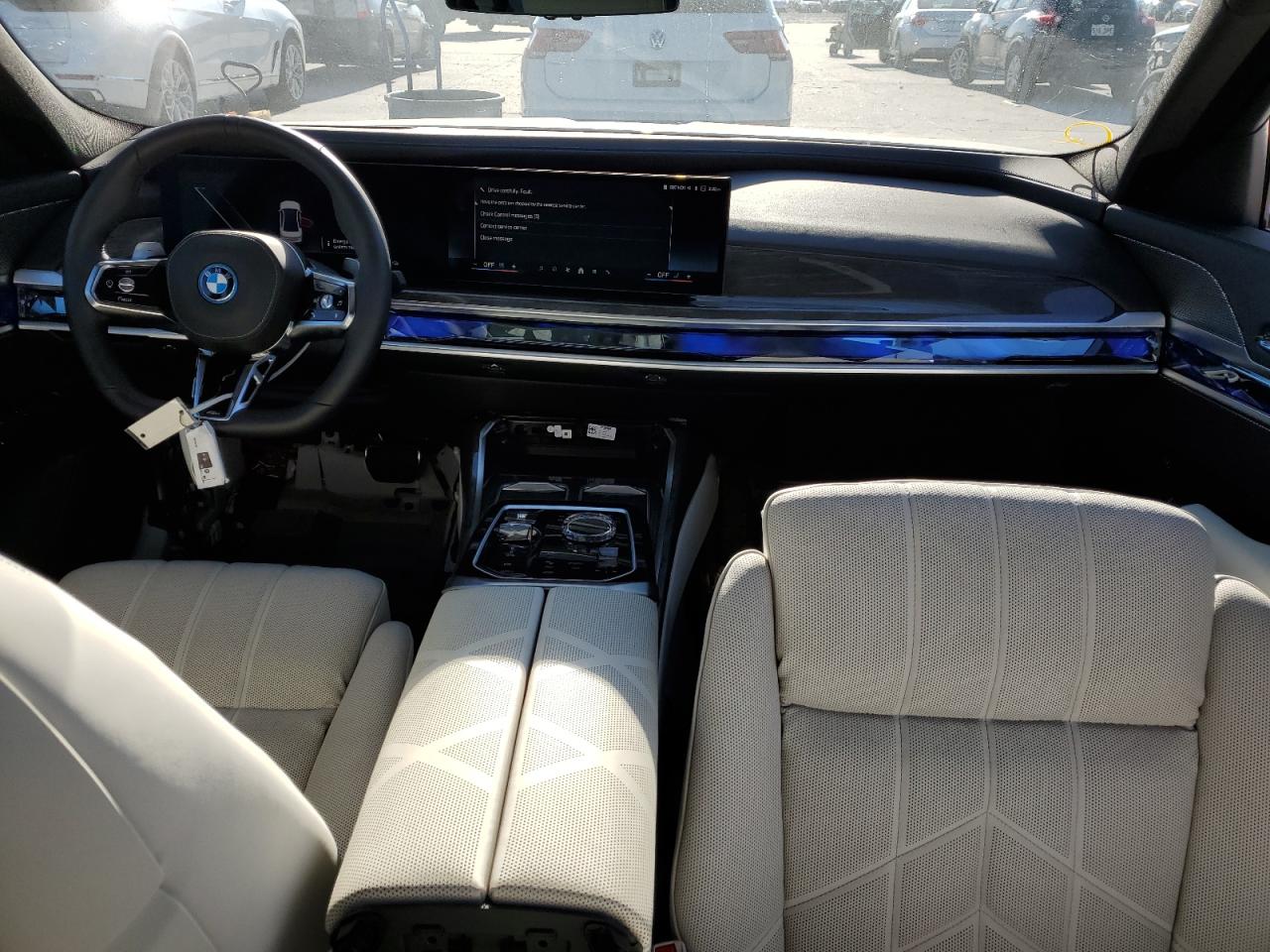 2024 Bmw 750 Xe Белый vin: WBA43EH05RCP30909