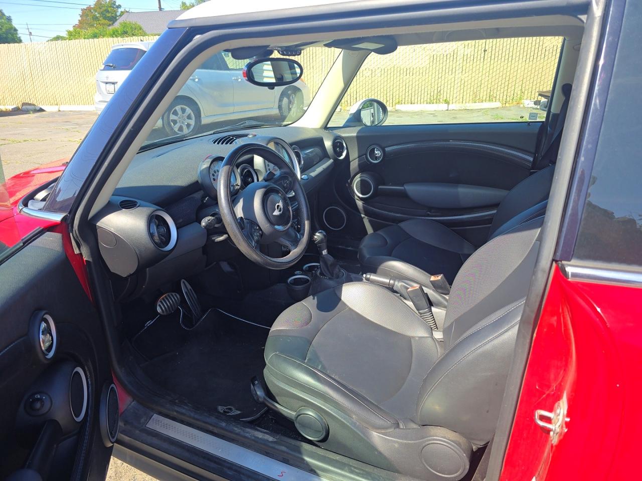 2012 Mini Cooper S Красный vin: WMWSV3C52CT385869