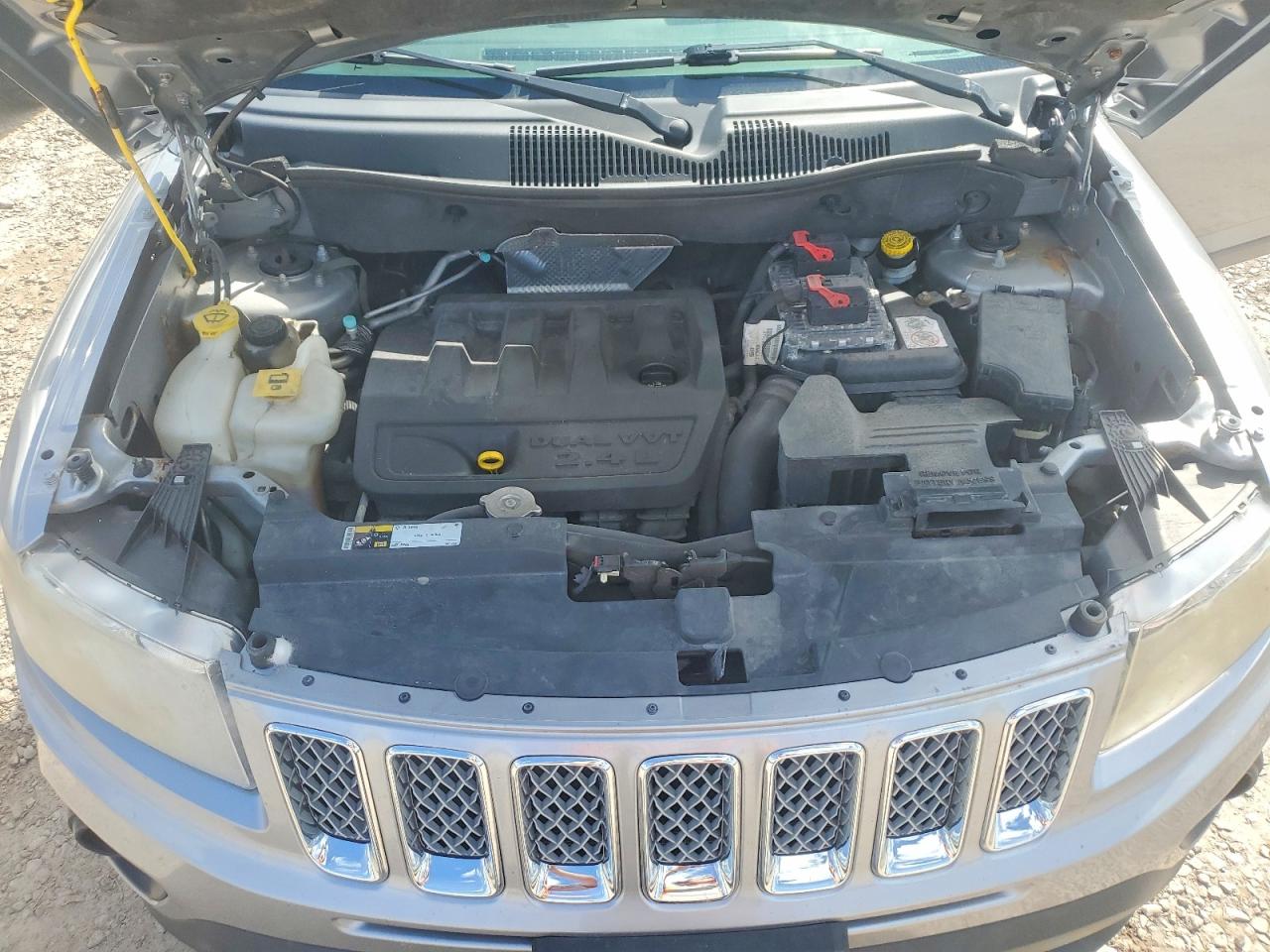 2014 Jeep Compass Latitude Gray vin: 1C4NJDEBXED734553