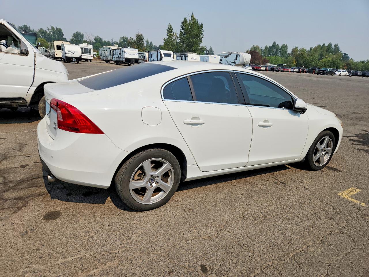 2013 Volvo S60 T5 Белый vin: YV1612FH2D2204738