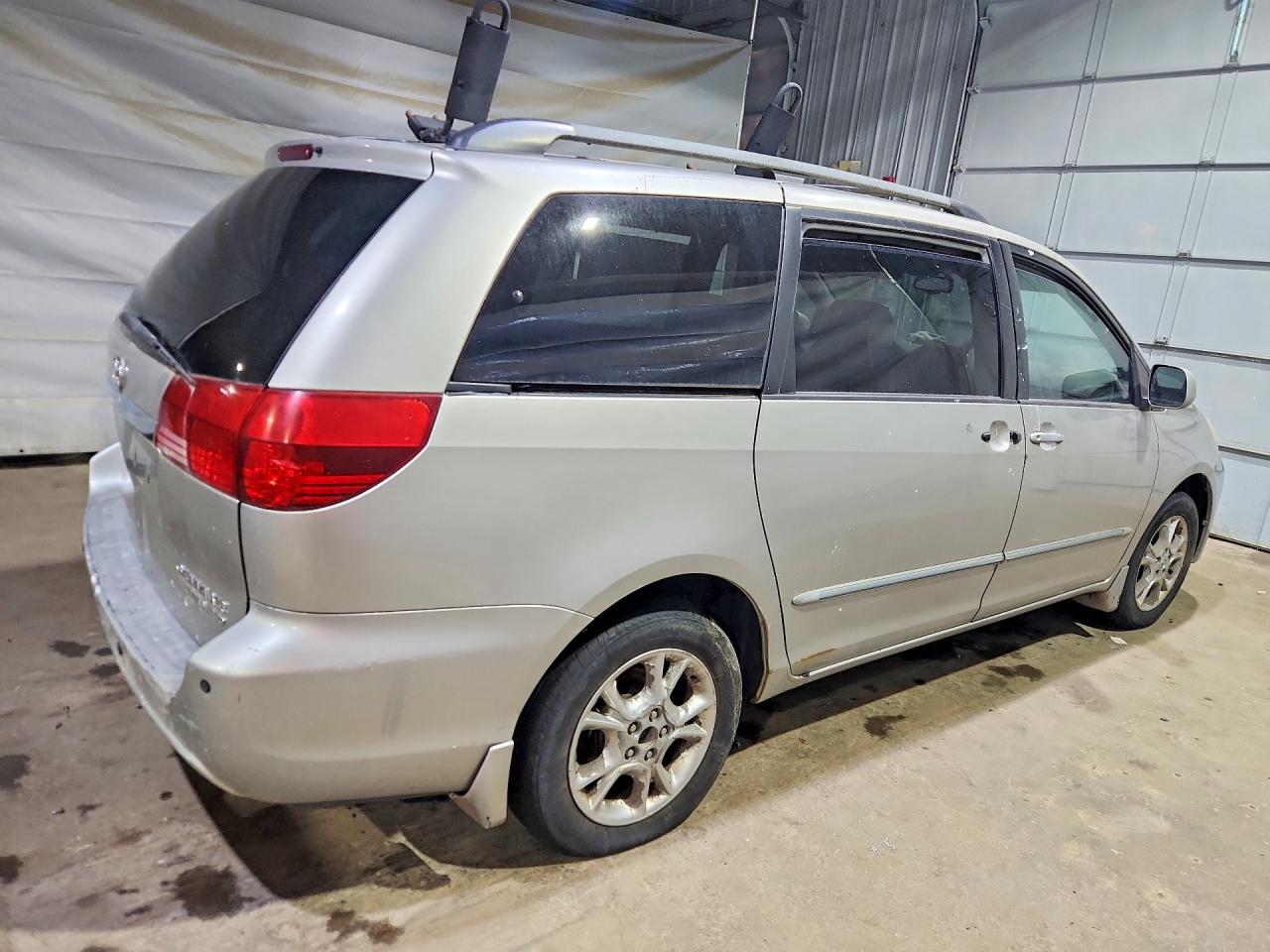 2005 Toyota Sienna Xle Limited 7 Passenger Silver vin: 5TDBA22C05S031391