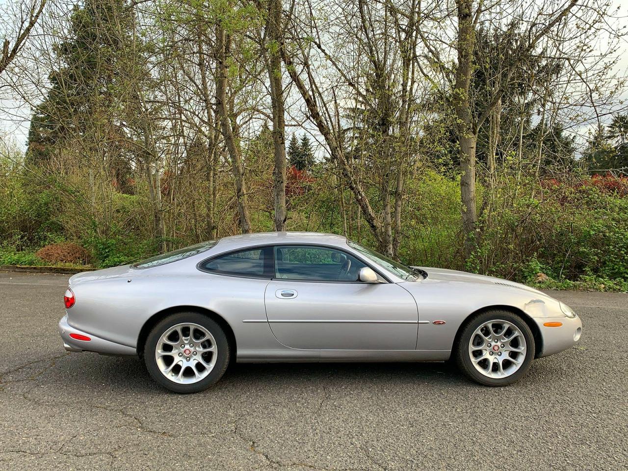 2001 Jaguar Xkr Silver vin: SAJDA41B11PA18414