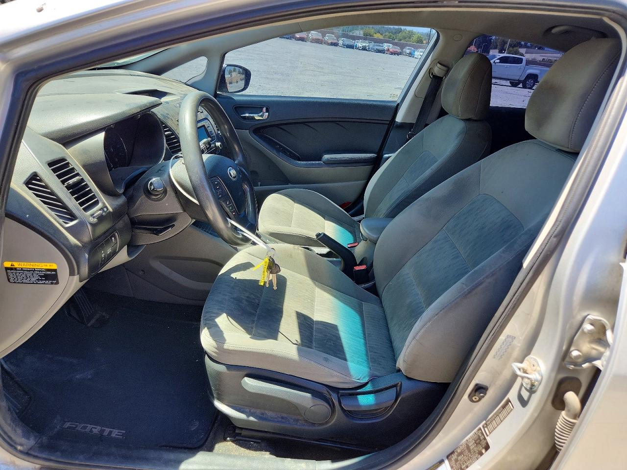 2014 Kia Forte Lx Серебряный vin: KNAFK4A64E5120020
