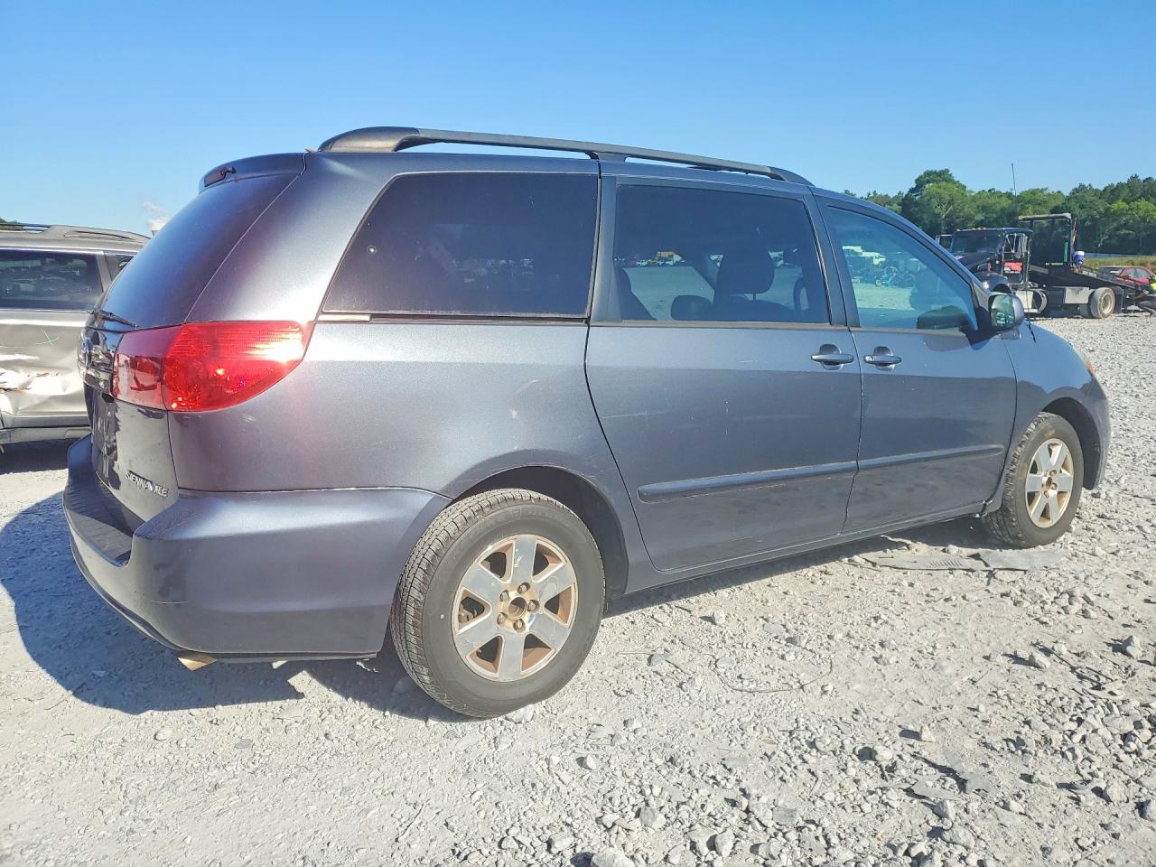 2008 Toyota Sienna Xle Blue vin: 5TDZK22C98S166417
