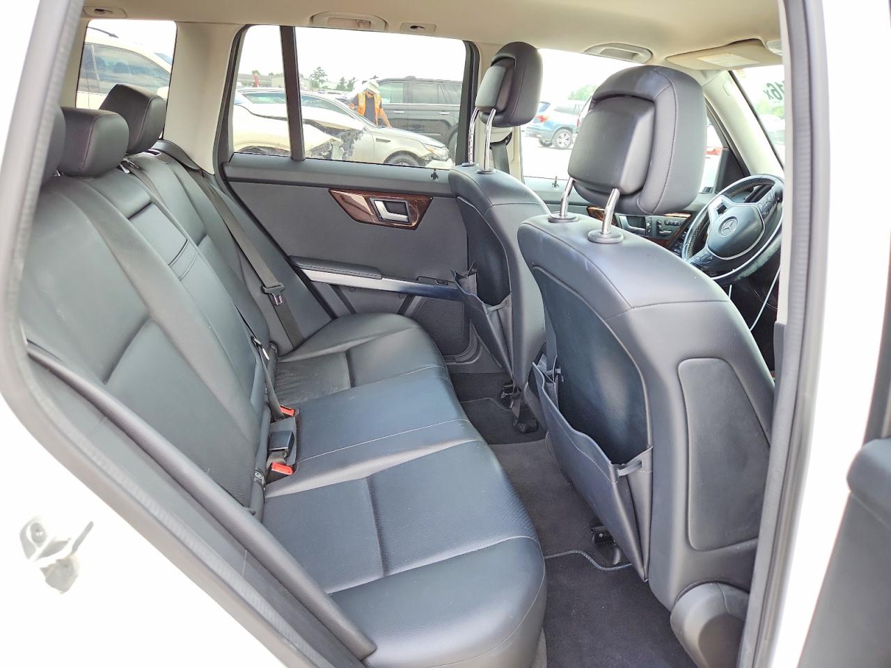 2013 Mercedes-benz Glk 350 4matic White vin: WDCGG8JB2DG117143