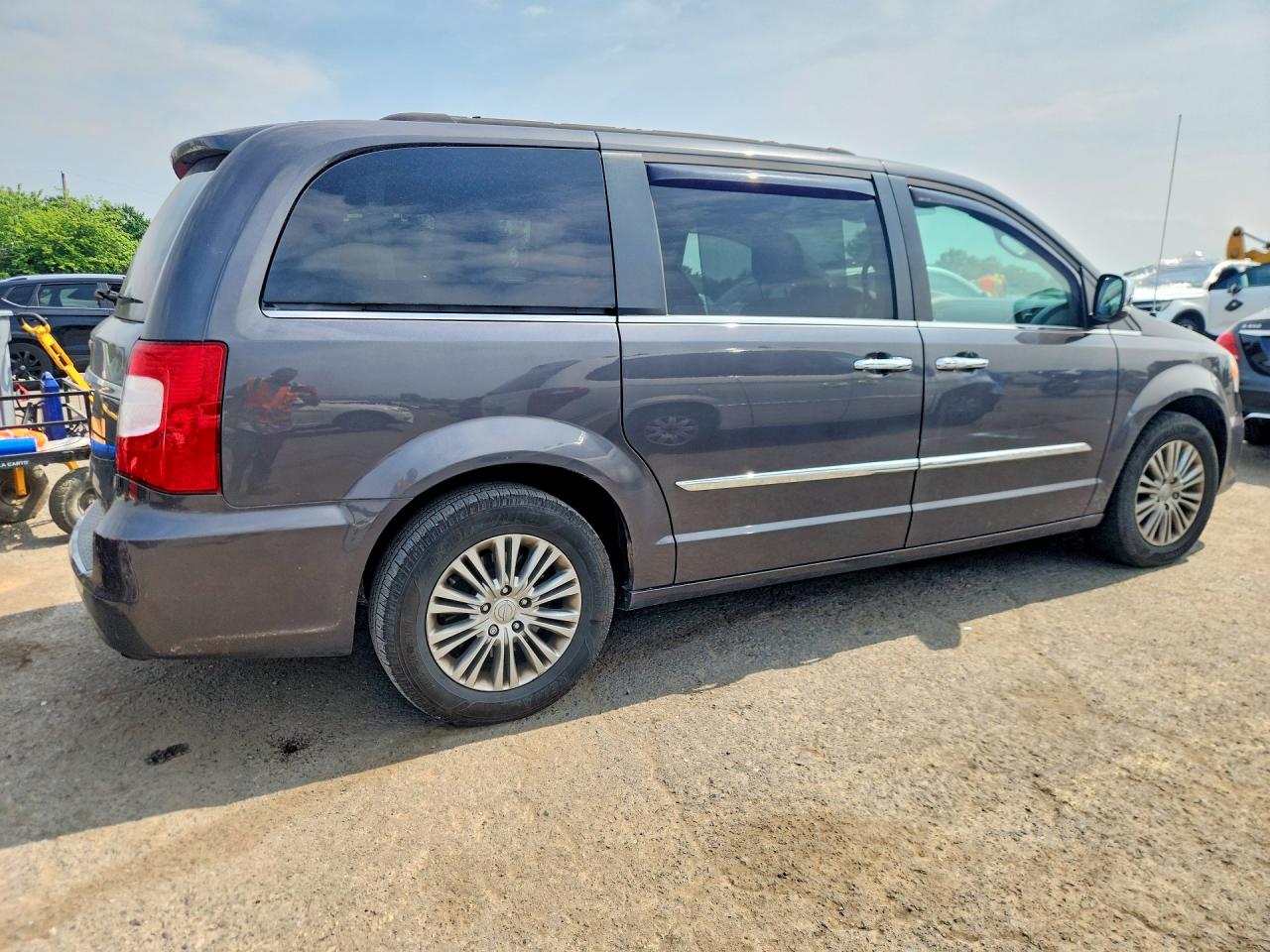 2015 Chrysler Town & Country Touring L Gray vin: 2C4RC1CG3FR520608