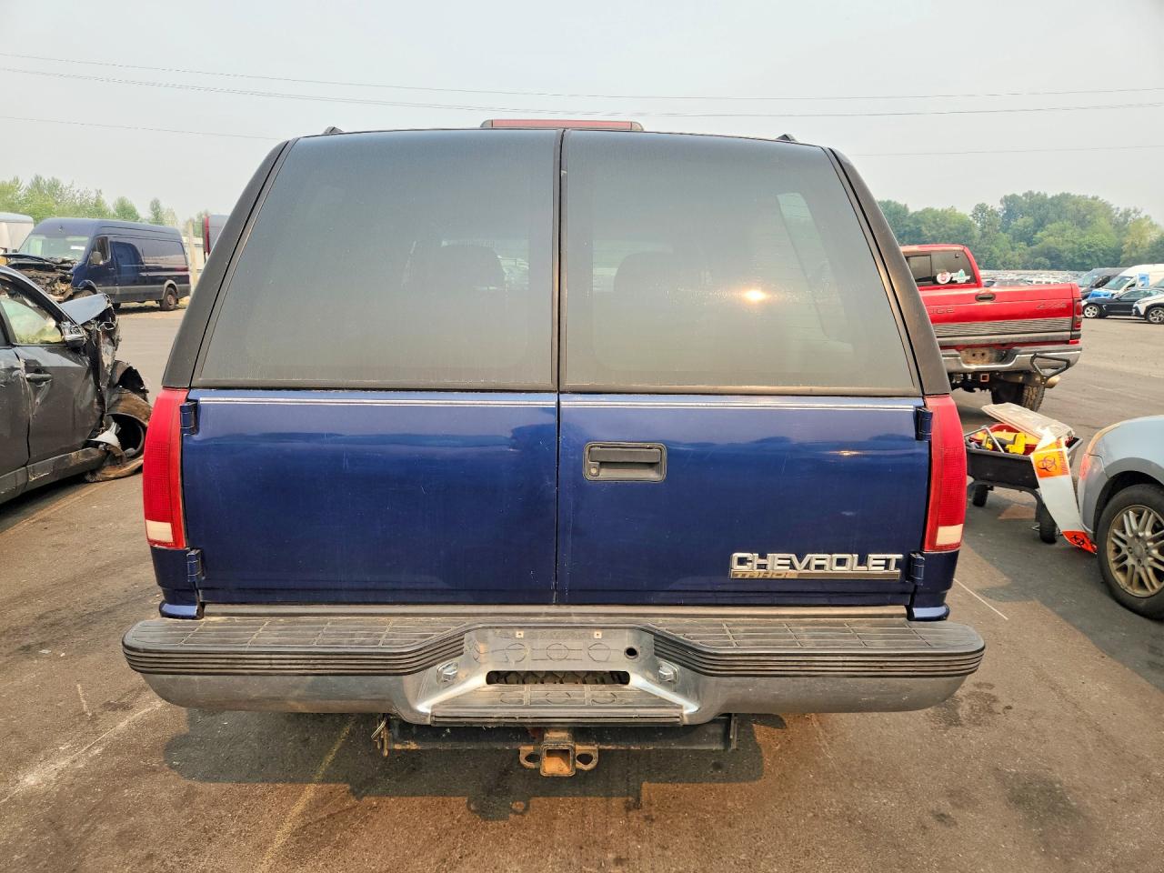 1999 Chevrolet Tahoe K1500 Blue vin: 1GNEK13R4XJ535098