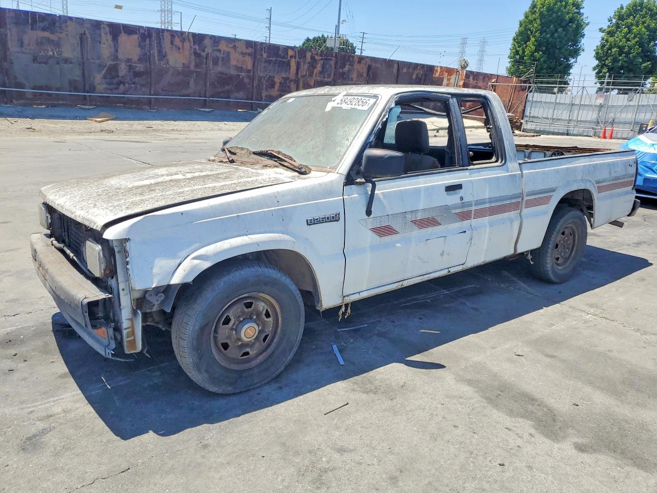 1991 Mazda B2600 Cab Plus White vin: JM2UF3146M0156368