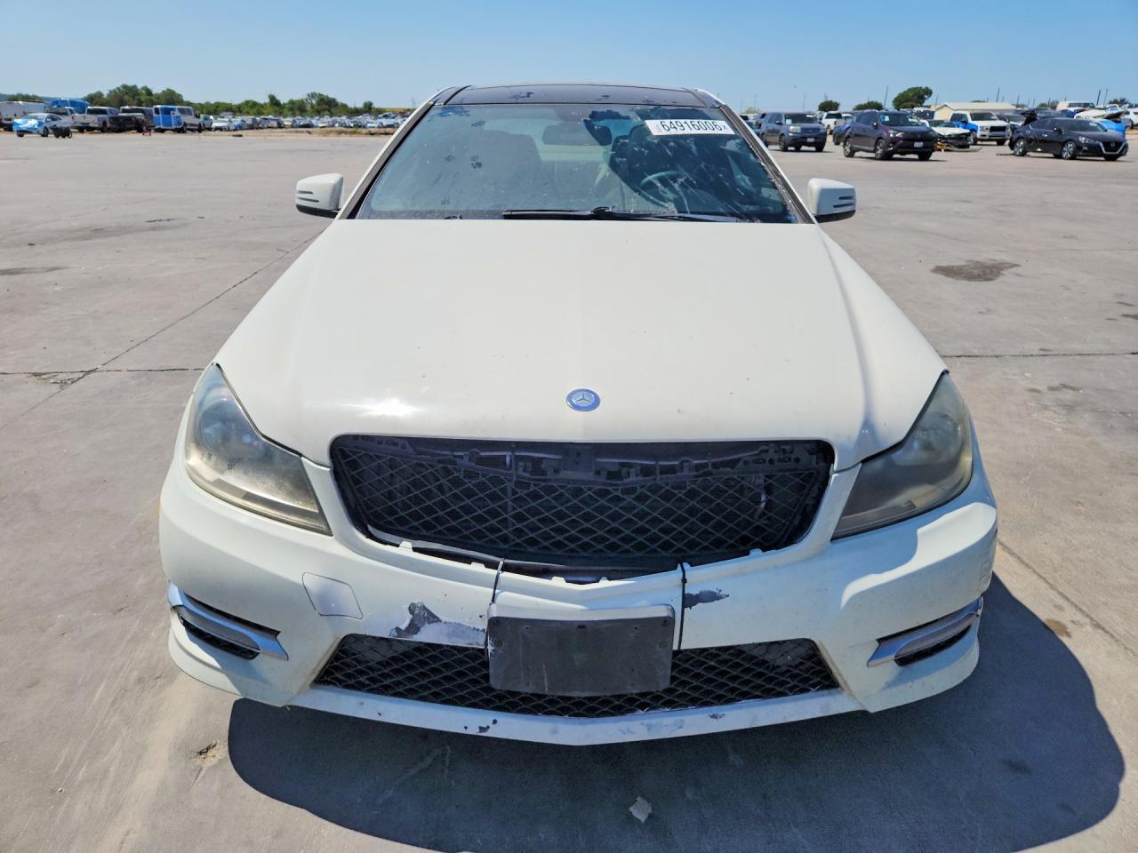 2012 Mercedes-benz C 250 White vin: WDDGJ4HB1CF752757