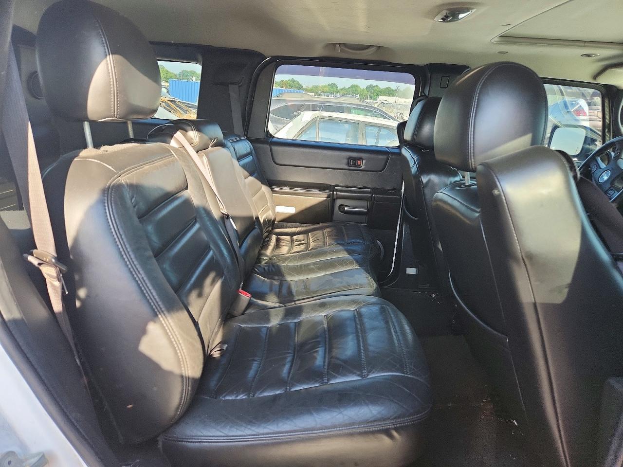 2007 Hummer H2 White vin: 5GRGN23U17H100516