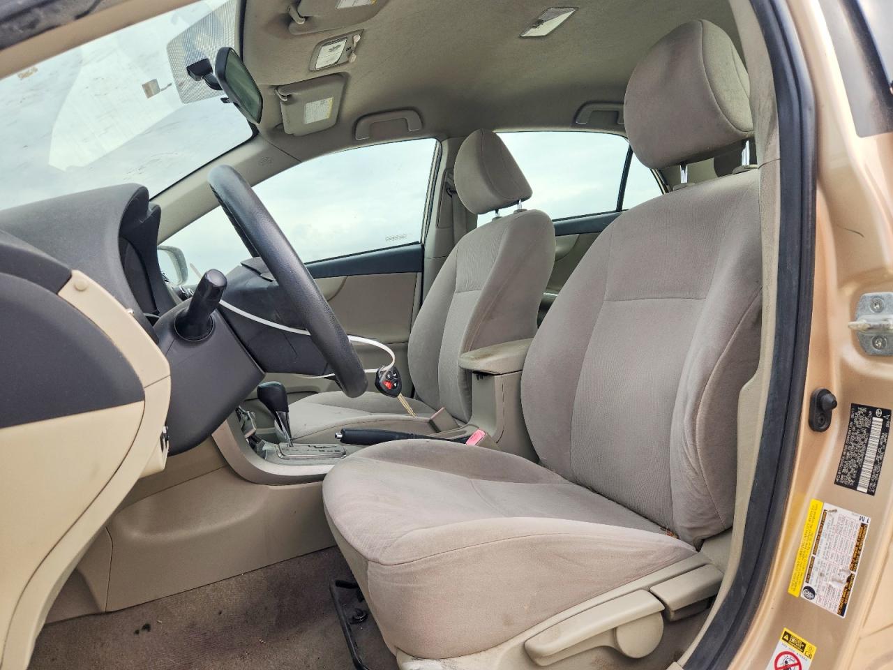 2011 Toyota Corolla Le Золотой vin: JTDBU4EE9B9148610
