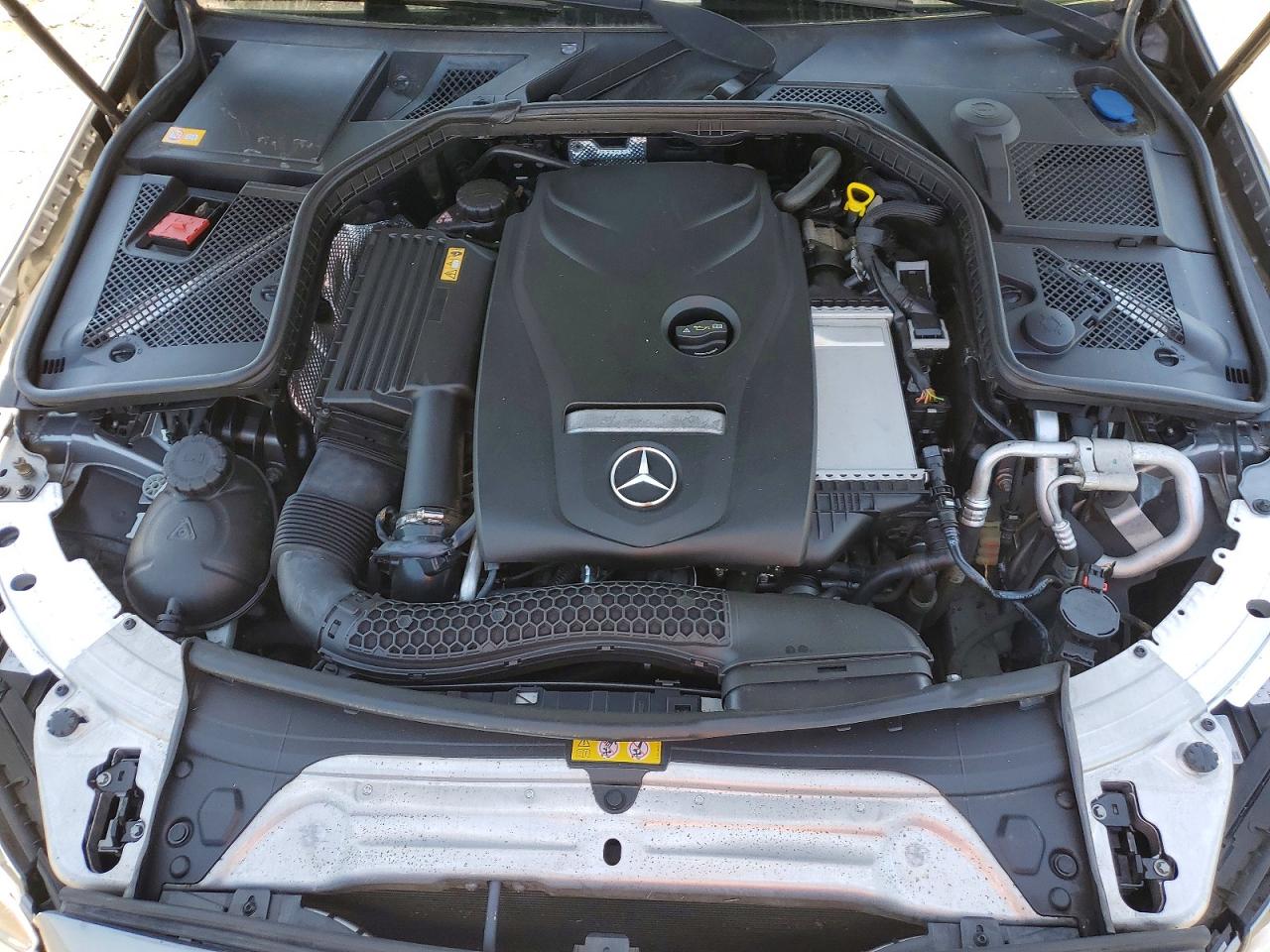 2015 Mercedes-benz C 300 Silver vin: 55SWF4JB3FU065661