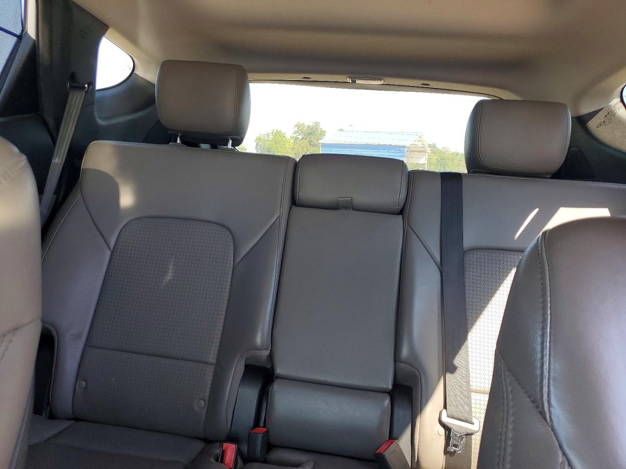 2014 Hyundai Santa Fe Sport 2.4l White vin: 5XYZU3LB6EG186543