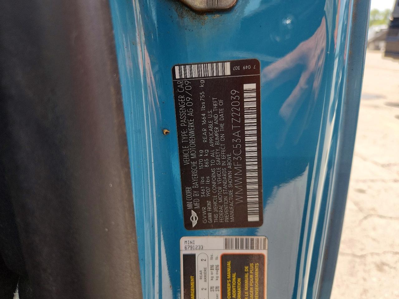 2010 Mini Cooper Blue vin: WMWMF3C53ATZ22039