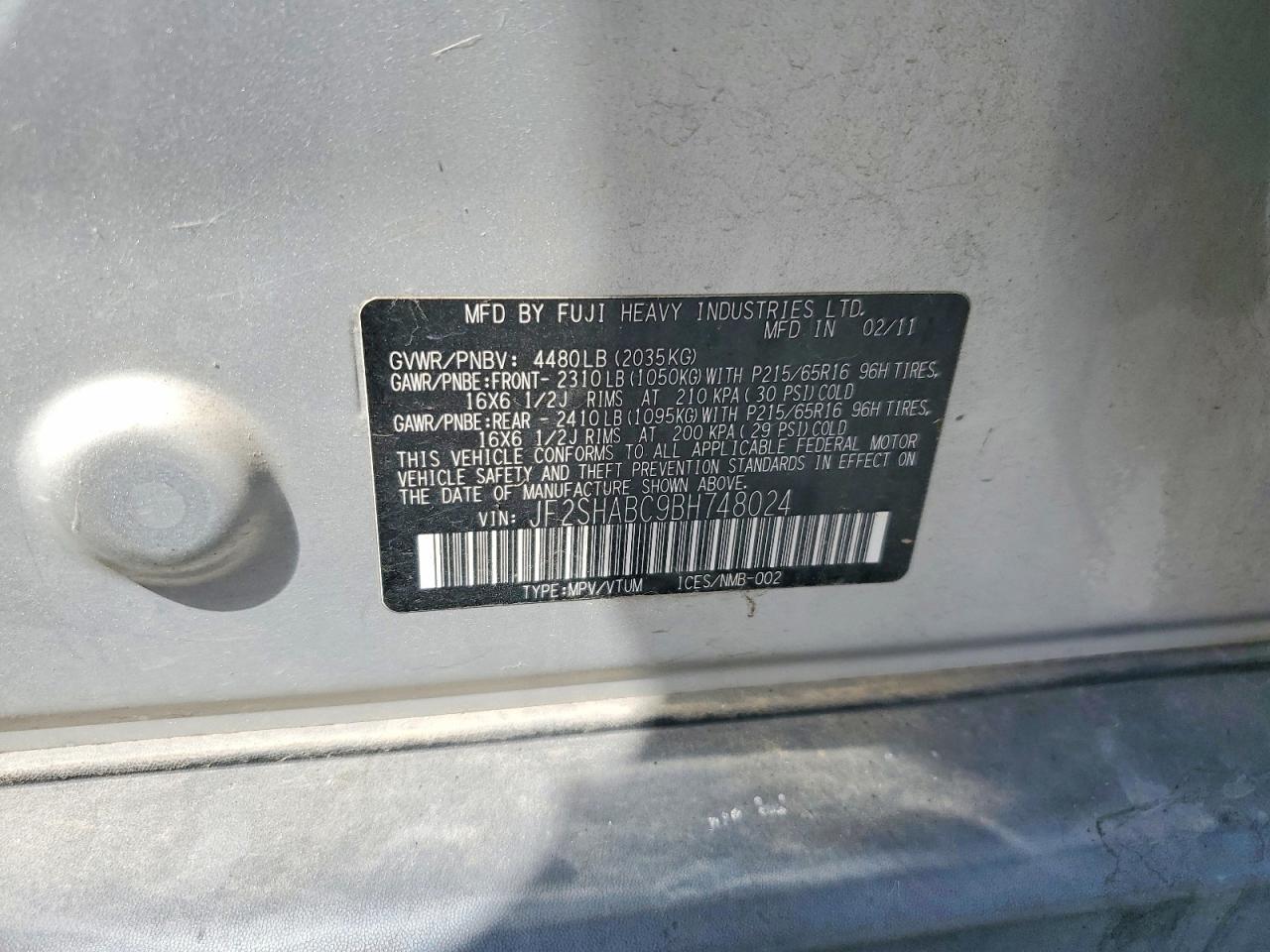 2011 Subaru Forester 2.5x Silver vin: JF2SHABC9BH748024