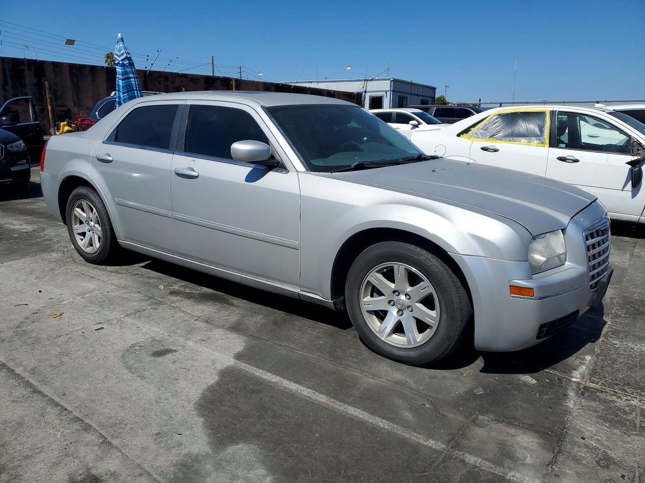 2007 Chrysler 300 Touring Silver vin: 2C3KA53G67H739878