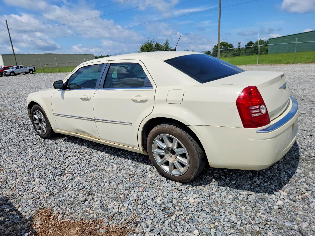 2008 Chrysler 300 Limited White vin: 2C3KA33G38H305648