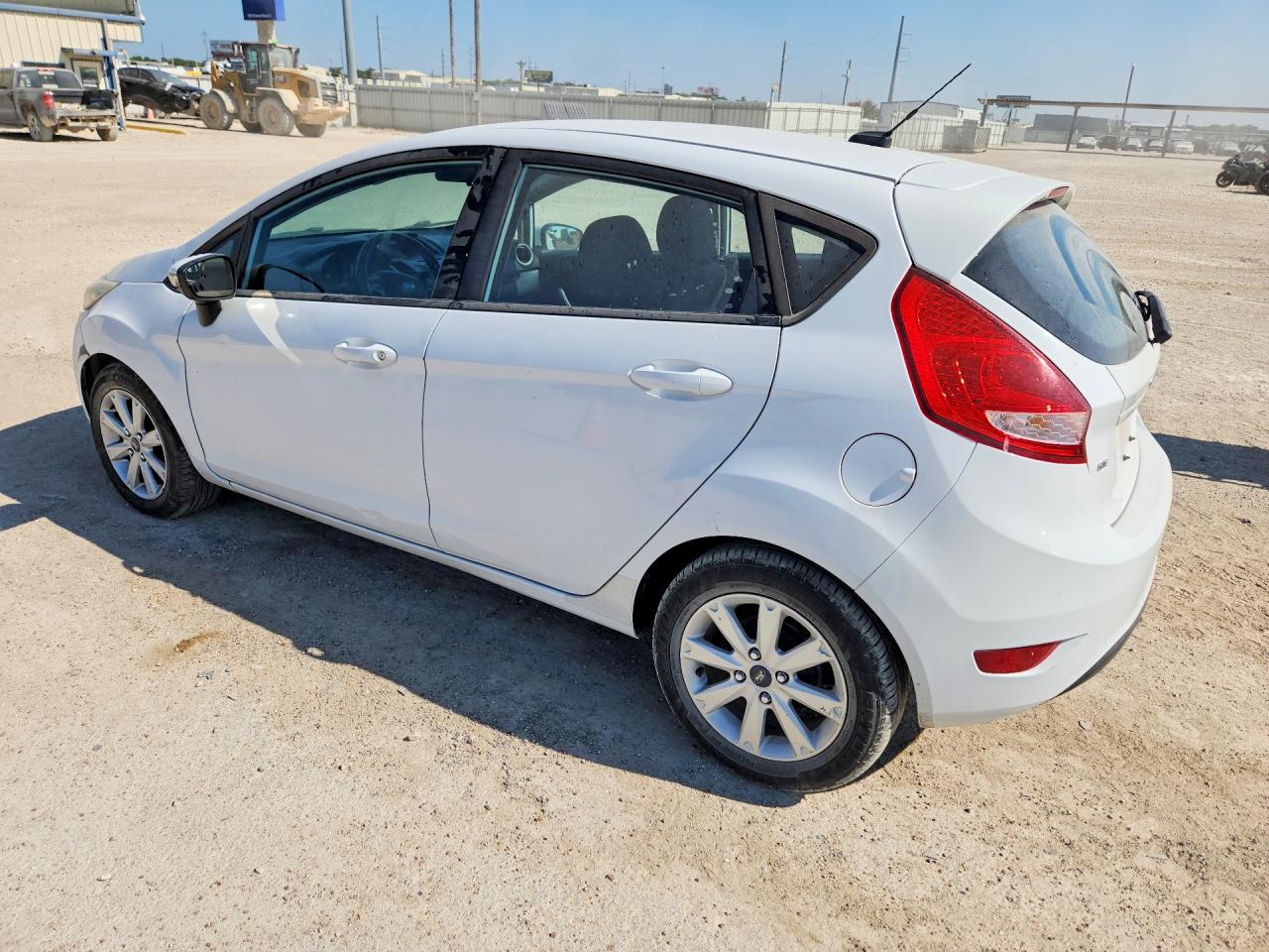 2013 Ford Fiesta Se White vin: 3FADP4EJ4DM117000