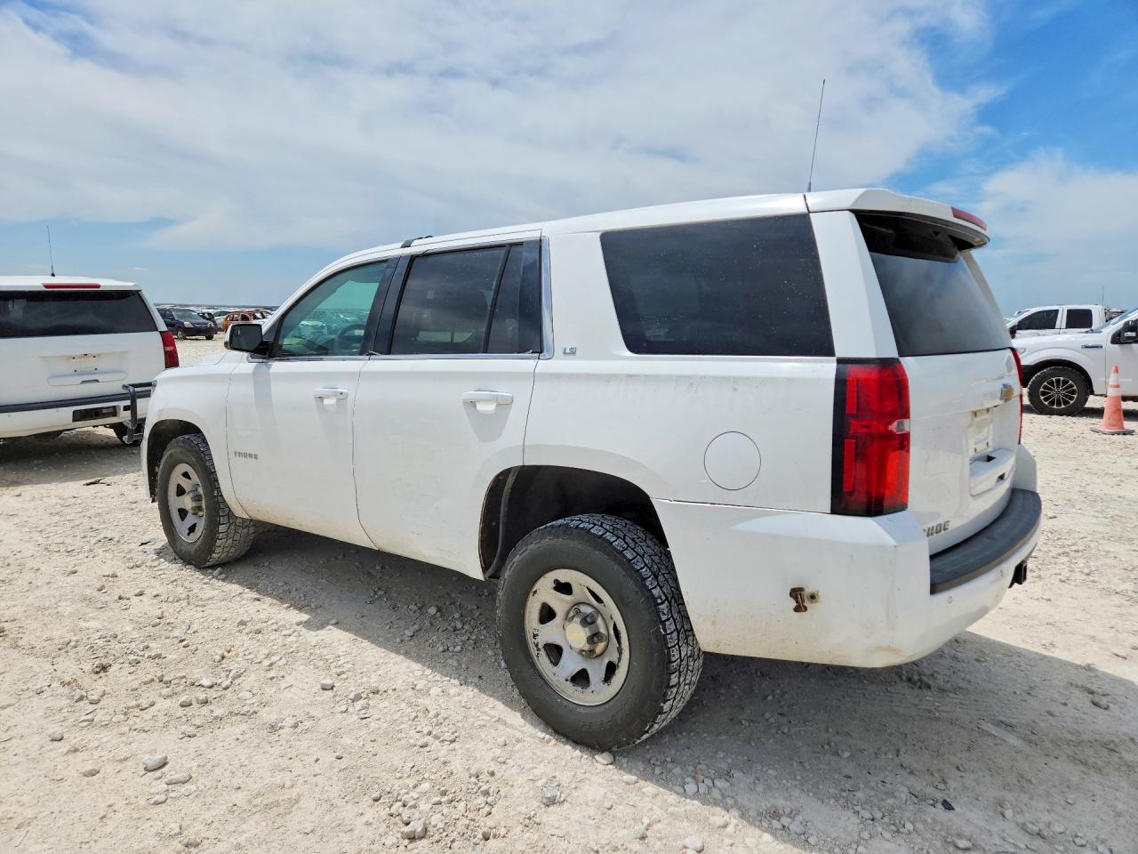 2015 Chevrolet Tahoe K1500 White vin: 1GNSK4EC6FR623650