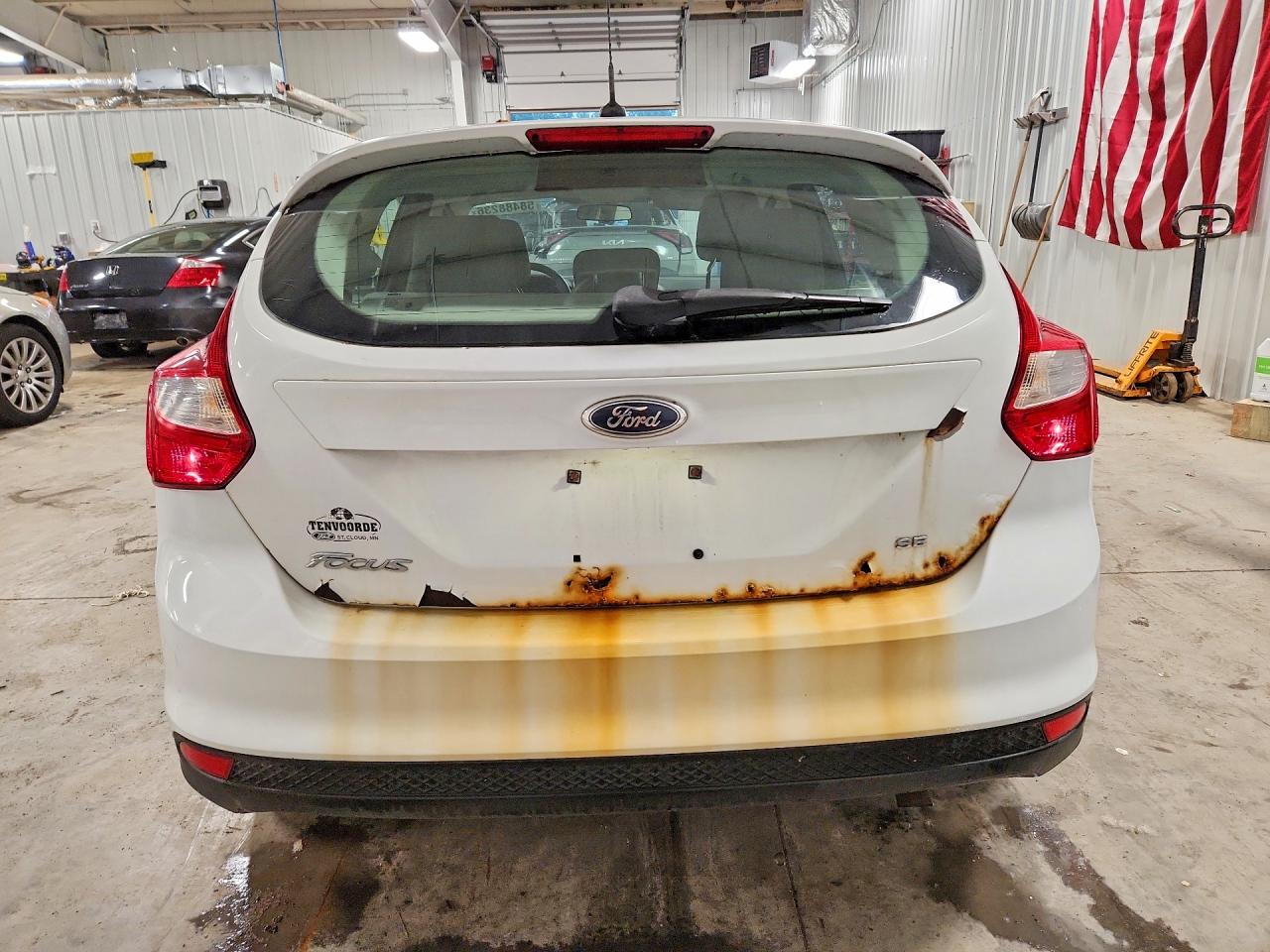 2012 Ford Focus Se Белый vin: 1FAHP3K24CL258660