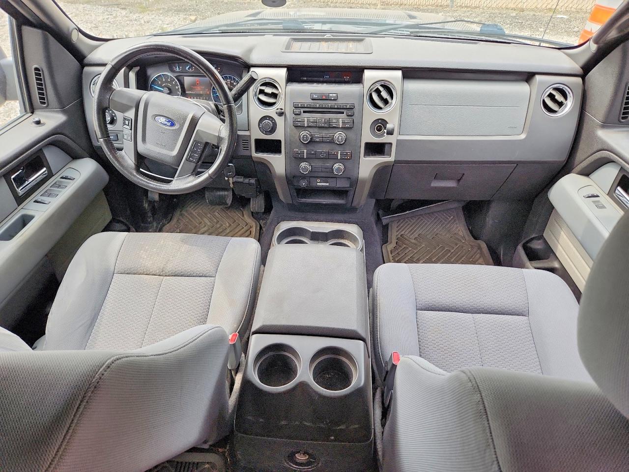 2012 Ford F150 Super Cab Two Tone vin: 1FTFX1ET4CFA68009