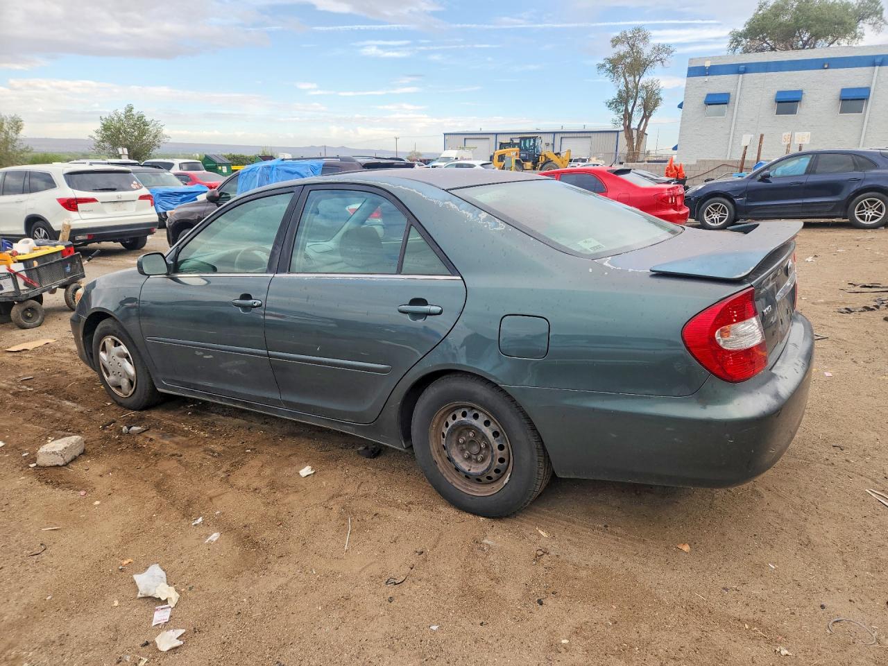 2002 Toyota Camry Le Green vin: 4T1BE32K12U546176