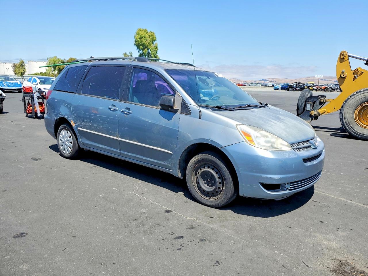 2004 Toyota Sienna Ce 8 Passenger Blue vin: 5TDZA23C34S138043