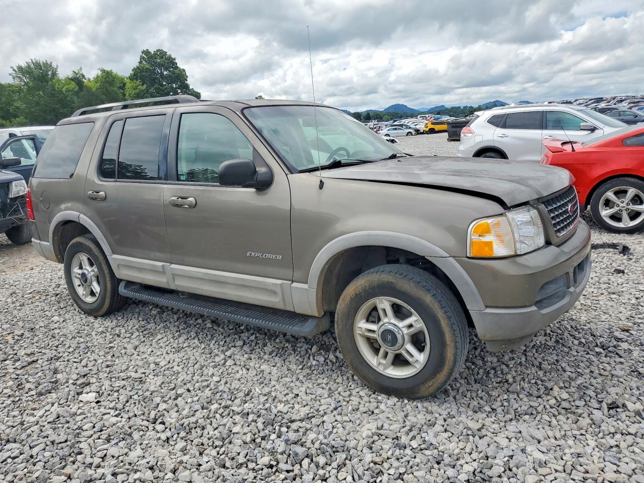 2002 Ford Explorer Xlt Beige vin: 1FMZU63W12ZB26764