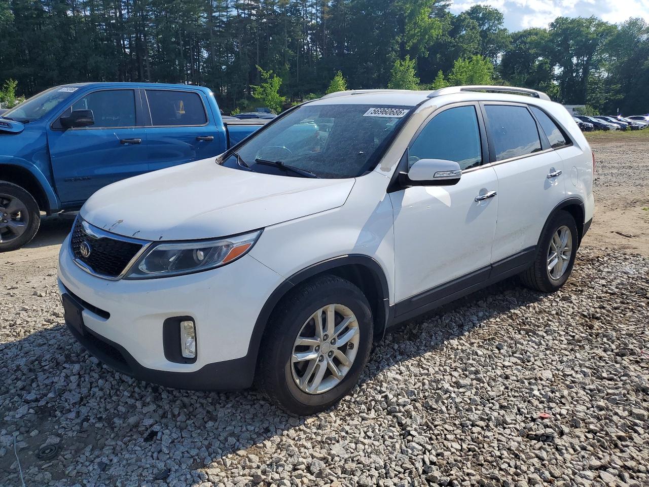 2015 Kia Sorento Lx White vin: 5XYKT4A79FG585599