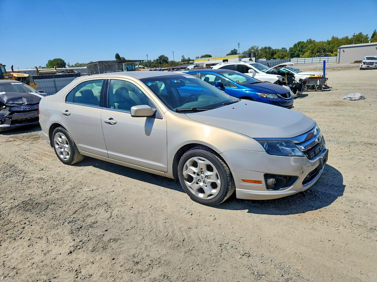 2010 Ford Fusion Se Beige vin: 3FAHP0HA5AR394436