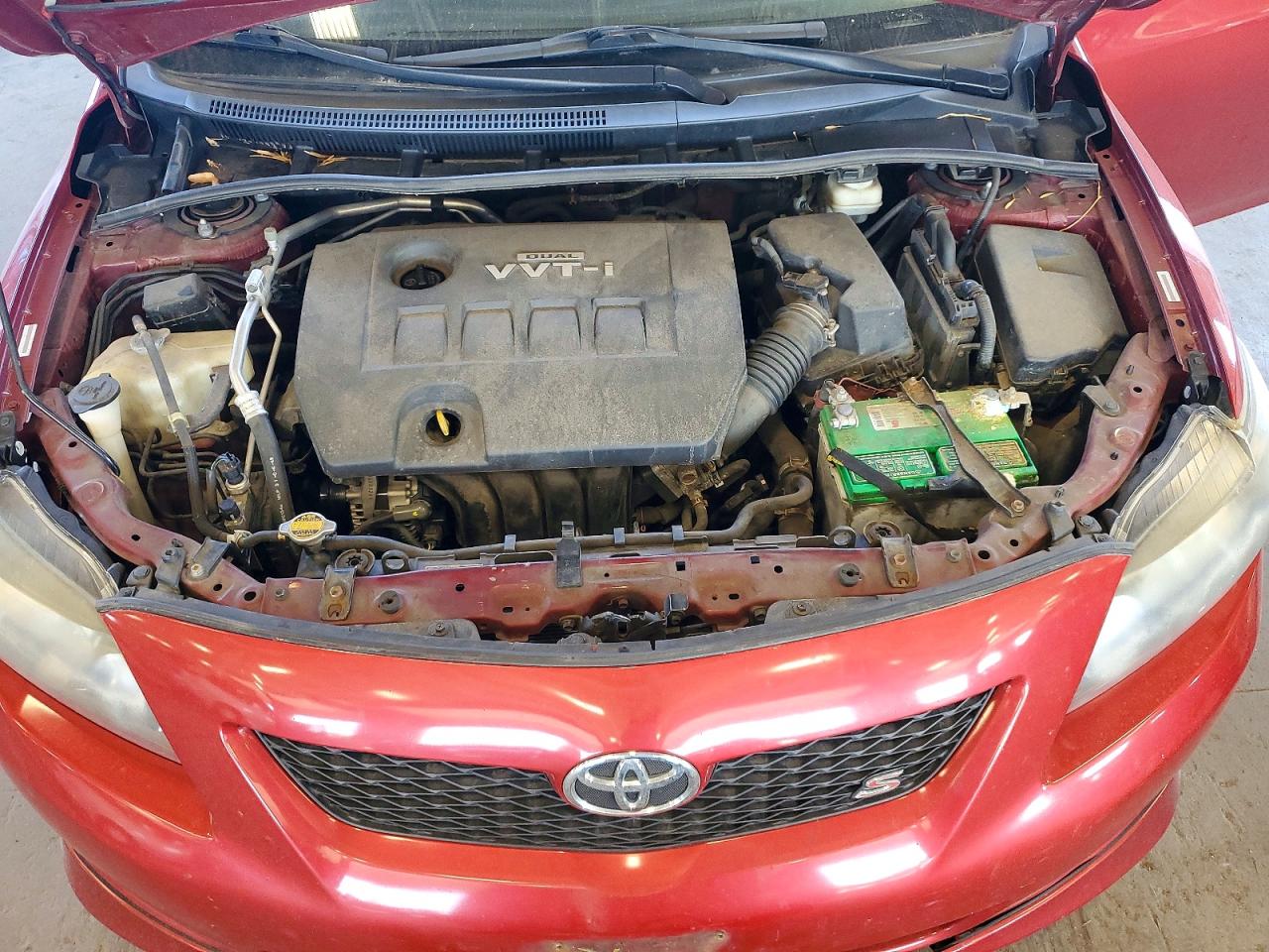 2009 Toyota Corolla S Red vin: 1NXBU40E69Z089882
