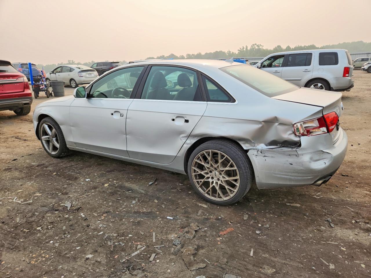 2009 Audi A4 Prestige Silver vin: WAUMF78K89N037809