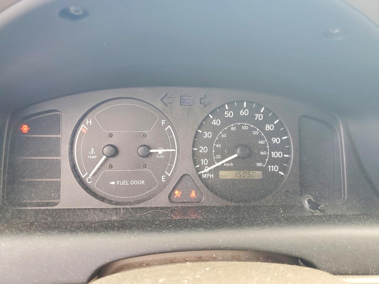 2002 Toyota Corolla Ce White vin: 1NXBR12E02Z585750
