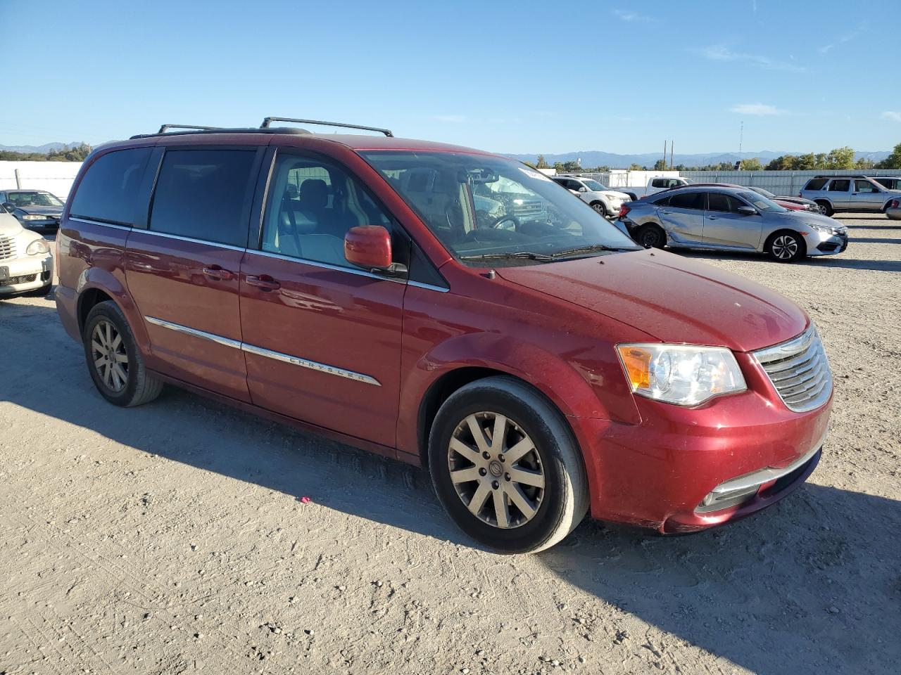 2014 Chrysler Town & Country Touring Red vin: 2C4RC1BG4ER437754